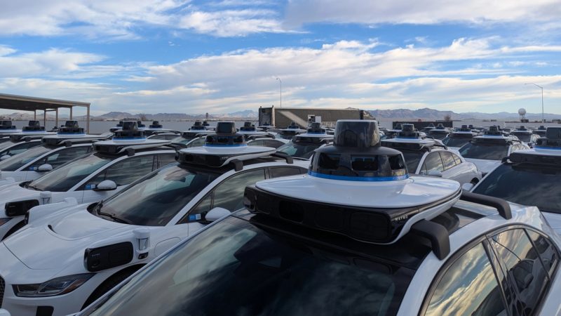 Waymo 獲紐約自駕計程車測試許可;自駕車快遞 Nuro 融資成功