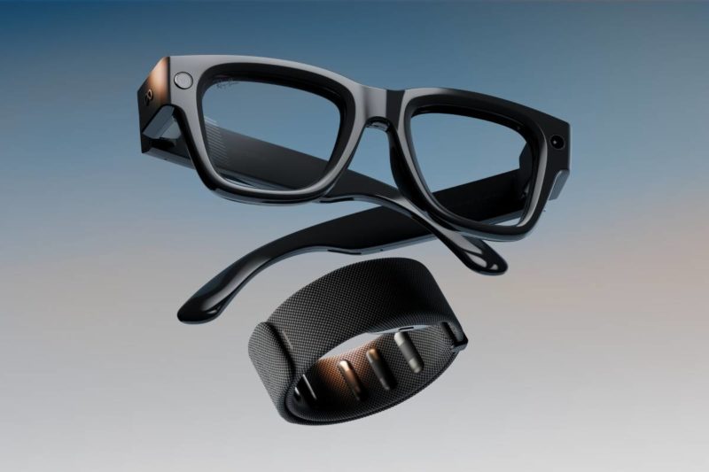 Meta Ray-Ban Display 眼鏡配手環首登場，發表現場 AI 示範頻失誤