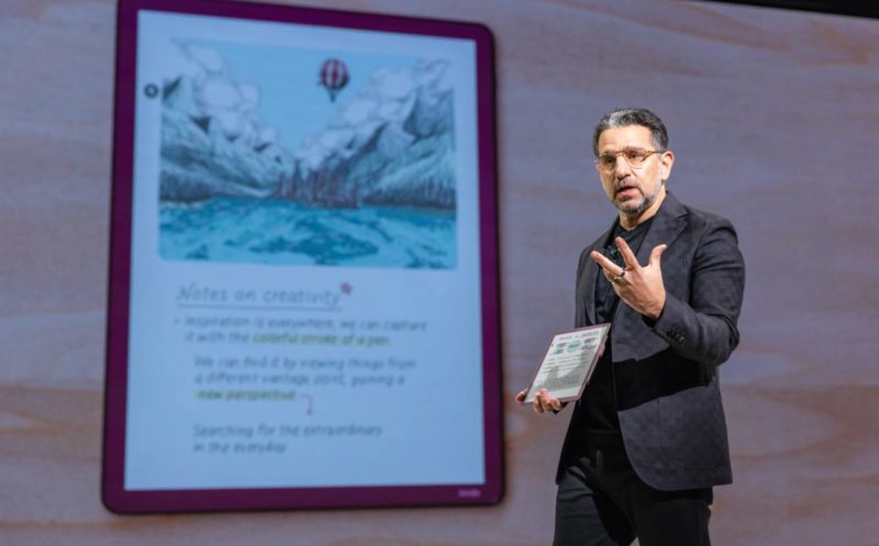 Kindle Scribe 閱讀器新設計，彩色版終登場、AI 輔助數位閱讀