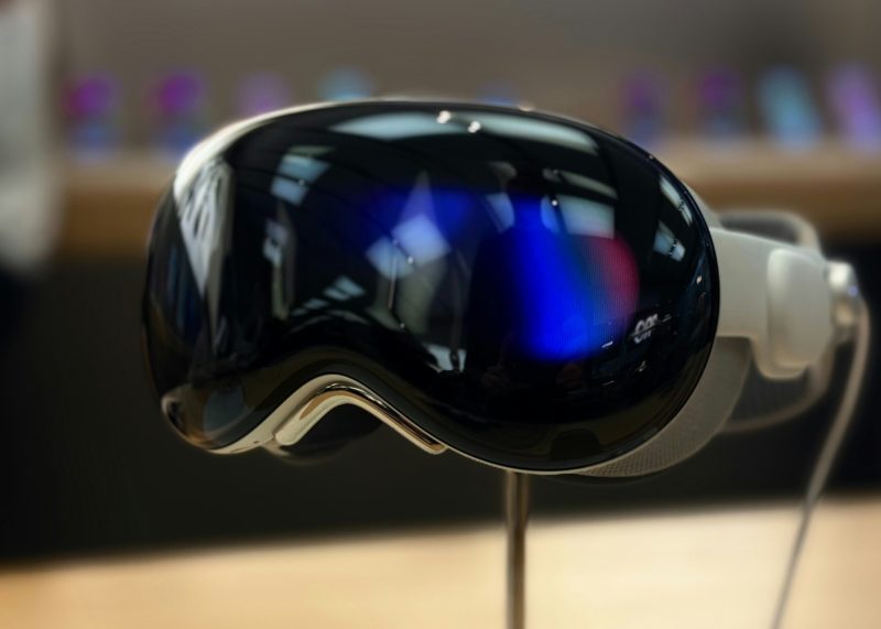 傳蘋果集中火力發展 AI 眼鏡  放緩 Vision Pro 業務