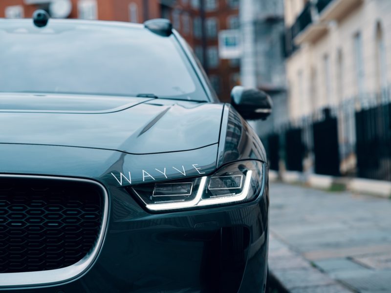 受微軟、輝達和 Uber 青睞！英國自駕車新創 Wayve 獲 12 億美元融資，市值達 86 億美元