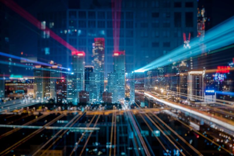 從太陽能路燈到液冷機房，泓格科技打造全方位智慧城市