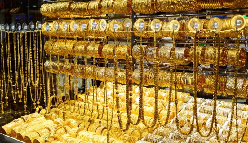 黃金漲瘋了!今年暴漲 50% 破 4,200 美元,專家:搶短要小心了