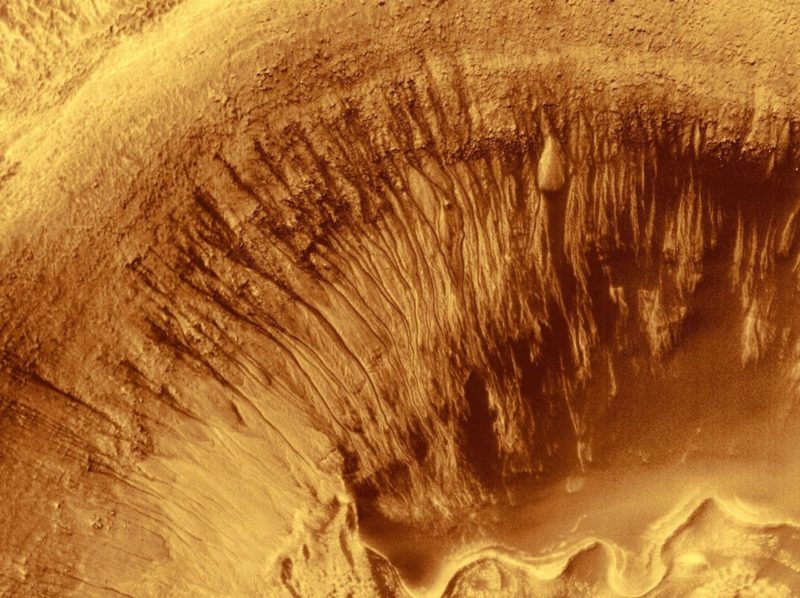 火星表面謎樣溝壑非生物挖掘,真正成因:乾冰滑行雕刻