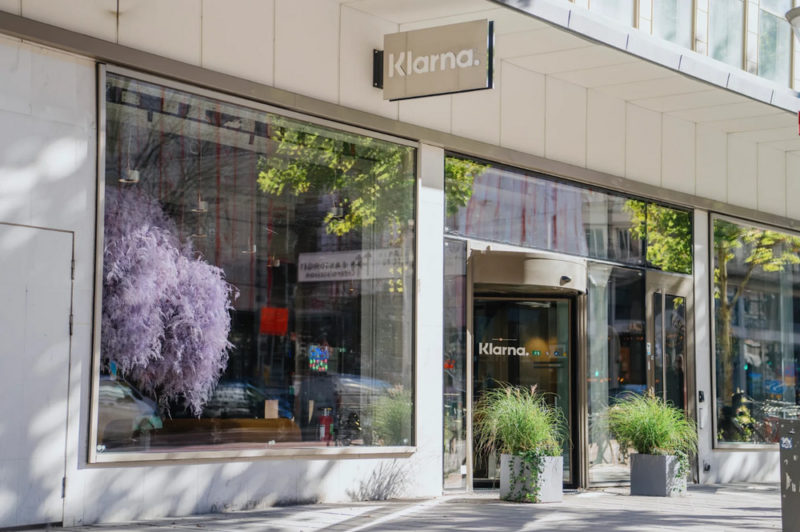 AI 取代人力實驗失敗？Klarna 裁員半數搞砸服務品質，重新招募員工