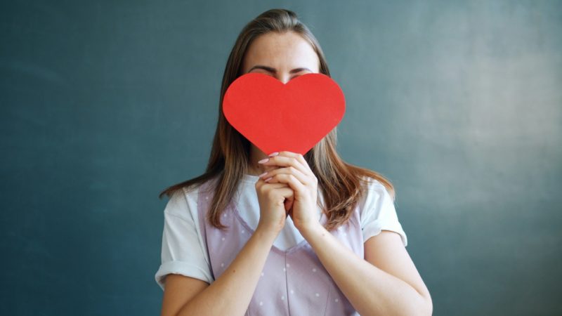 Z 世代約會新困境：害怕深聊、依賴 AI，真心連結變得更難了