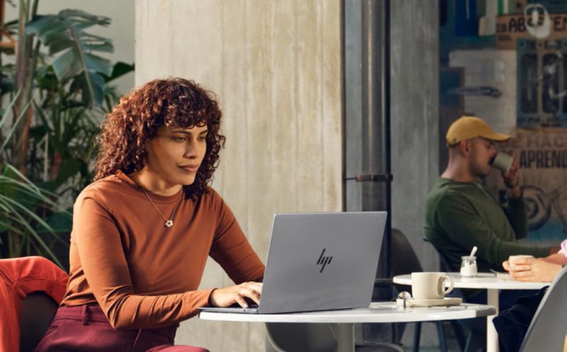 AI 引爆記憶體超級循環  惠普、AMD PC 業務不妙？