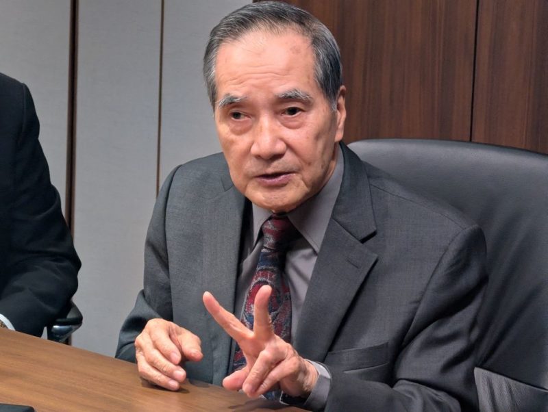 林本堅指台灣半導體隱憂是人才斷層與打破摩爾定律迷思