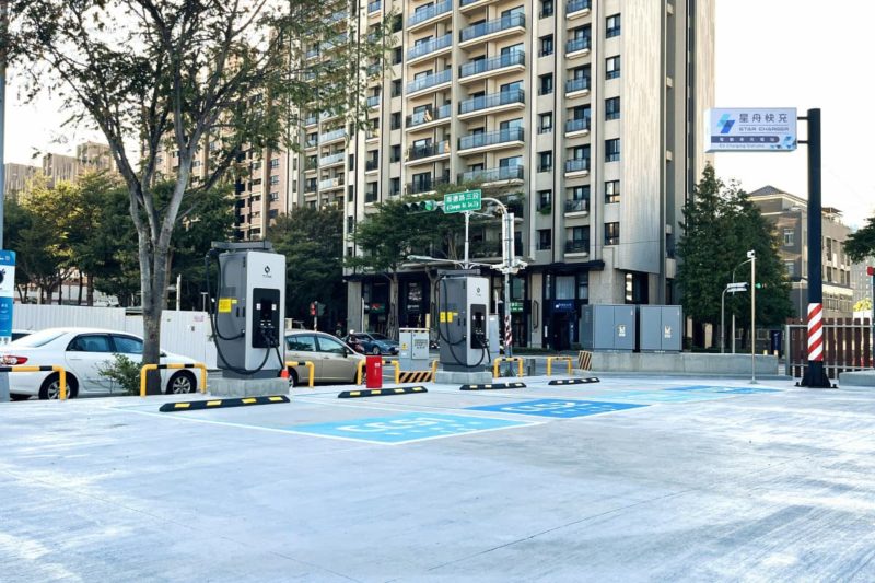星舟快充啟用首座 1MW 快充專用站！規劃 2026 年上線 10 座大型專用站