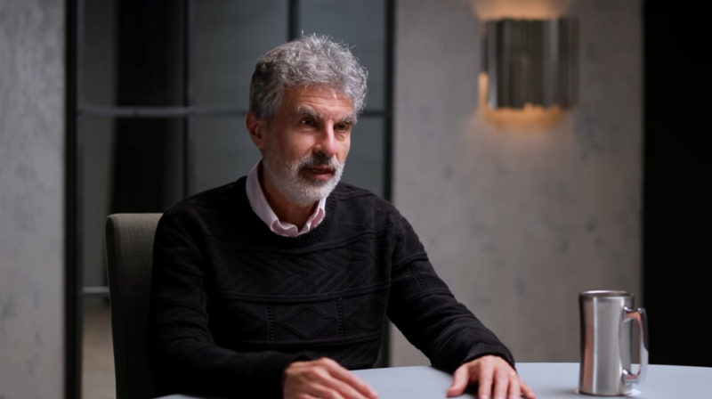 把想法說是別人的觀點，為何 AI 建議反而更誠實？