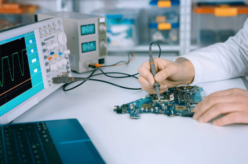 國際大廠與在地業者夾殺，雅特力走出自己的 MCU 生存路線