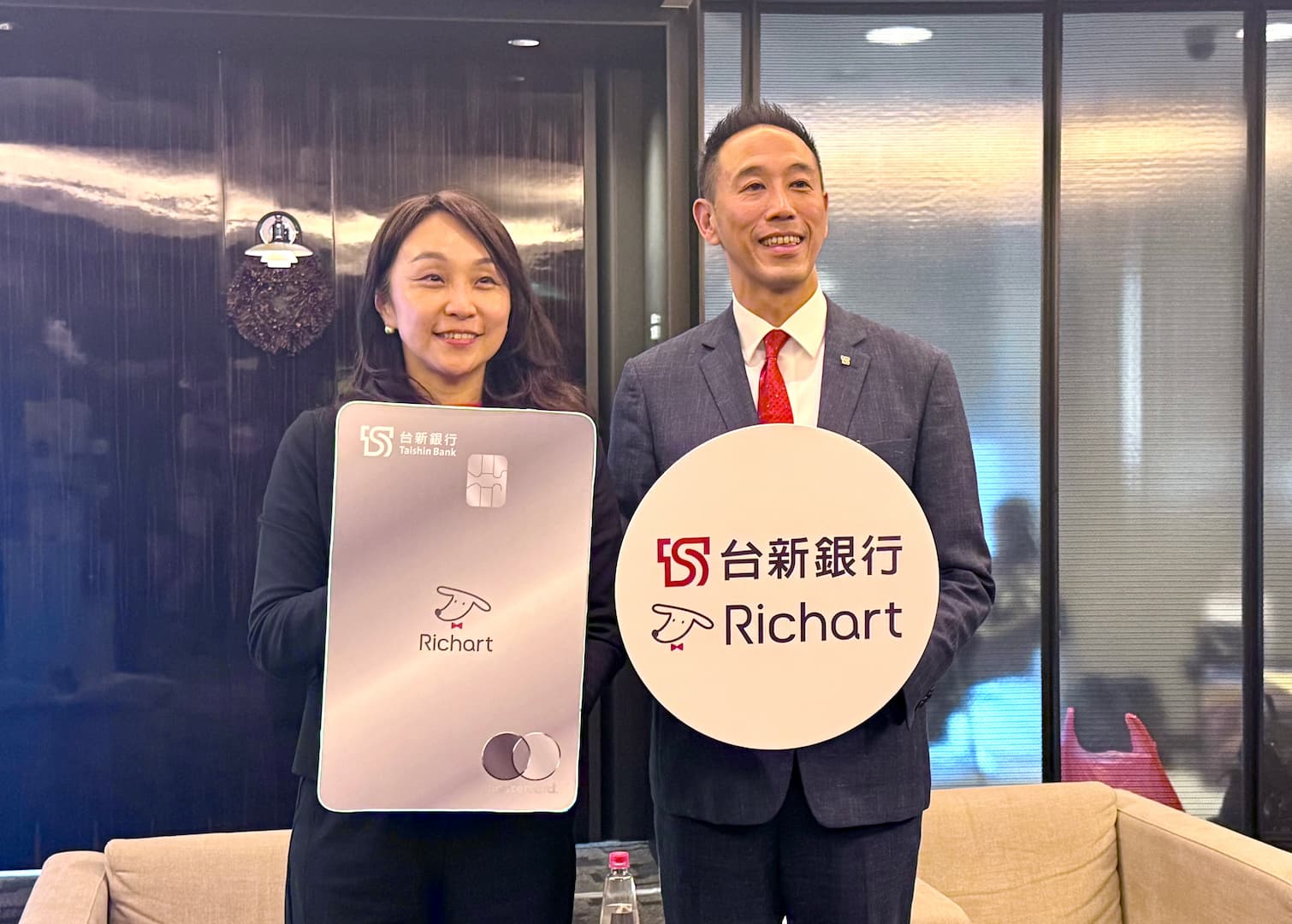 2887 台新新光金- 新的一年，進化的狗狗繼續幫我賺錢｜CMoney 股市爆料同學會