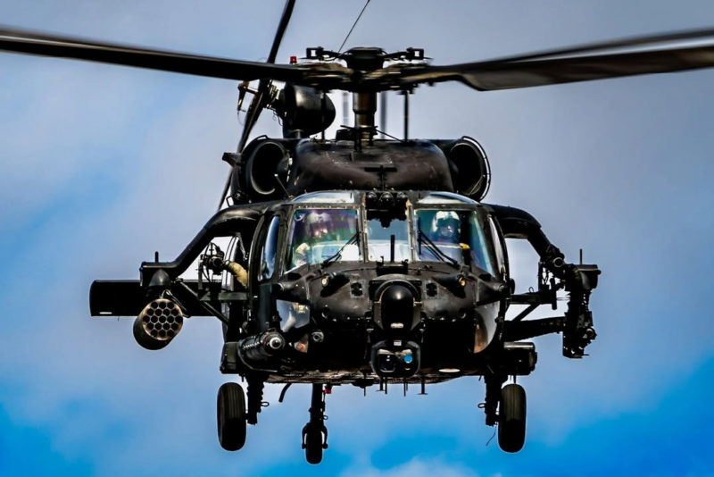 逮捕獨裁者的暗夜利器：解密 160 特戰航空團 MH-60M DAP 重裝黑鷹