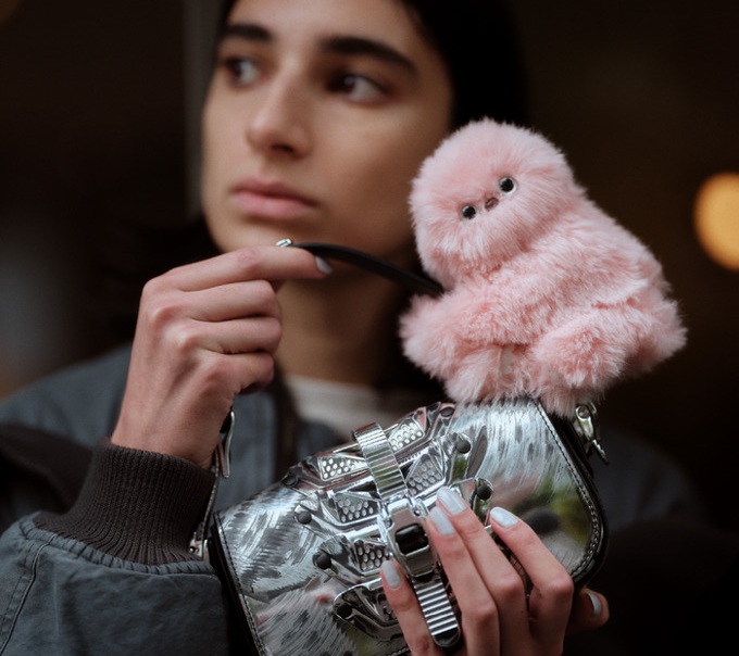 日本新創公司推迷你機器人 Mirumi，主打溫暖陪伴引外媒關注