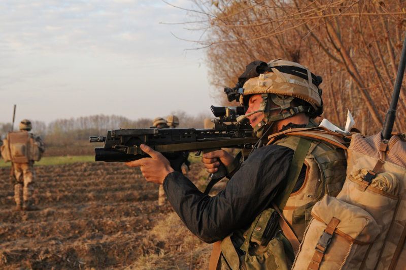 服役 40 年 L85 將退役，英軍正式啟動新制式步槍競標案