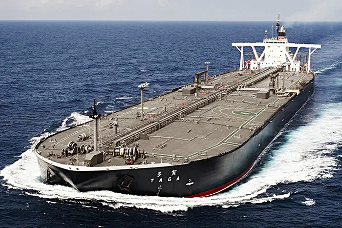 大型油輪運費劇烈波動、近期「10 天暴漲至 4 倍」