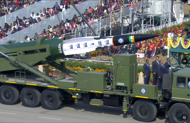 制衡中國海軍擴張，印度公開展示首款長程極音速飛彈