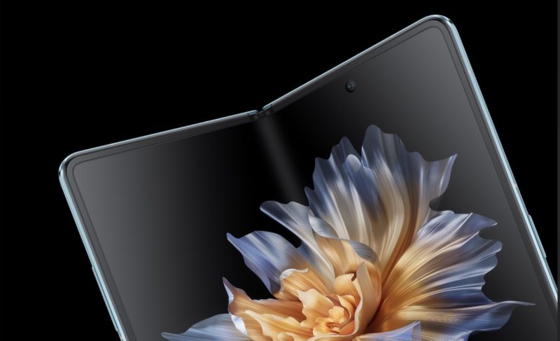 iPhone Fold 規格傳聞帶風向？傳榮耀也將加入寬螢幕摺疊機戰局