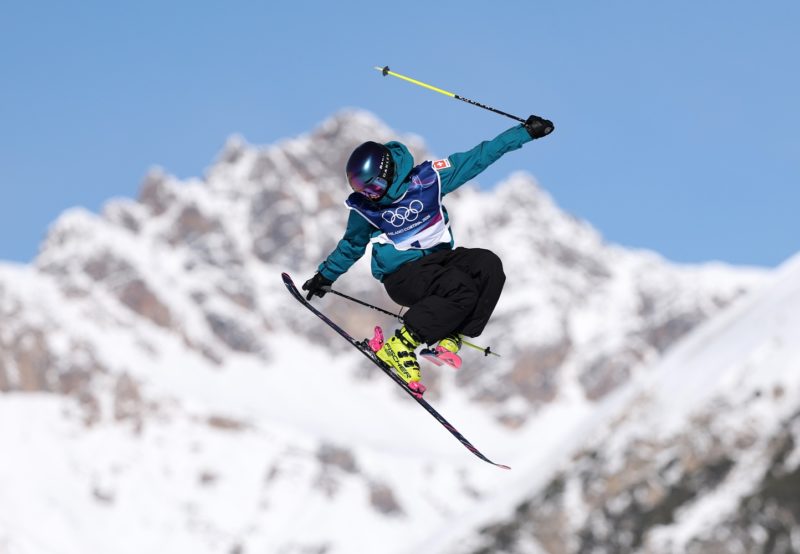 冬奧創舉！無人機緊貼選手跟拍，主辦單位稱不影響表現