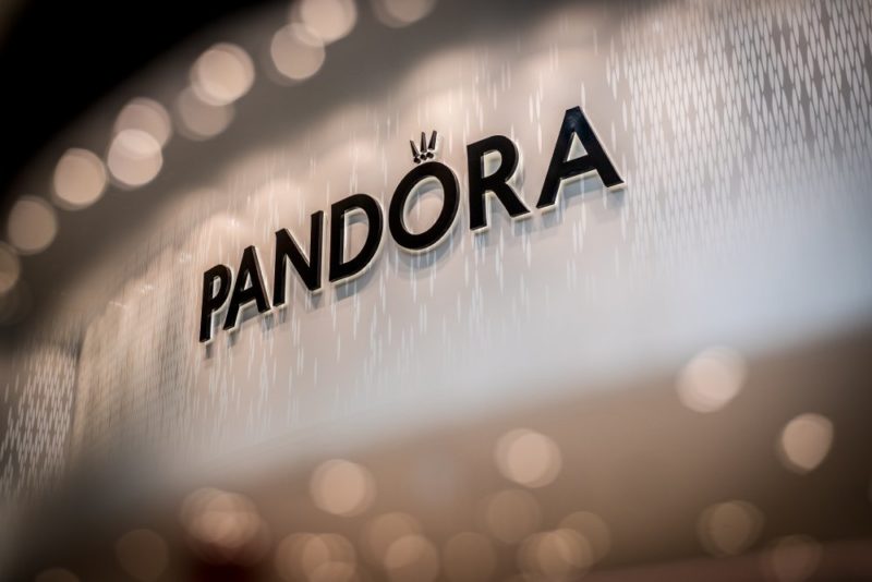 銀價波動劇烈  輕奢珠寶巨頭 Pandora 擬降低用量