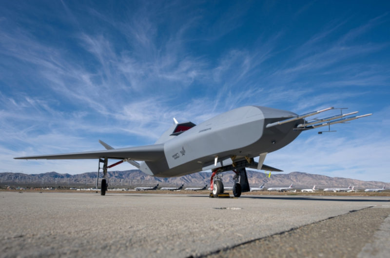 致敬自家經典匿蹤技術驗證機，諾格 YFQ-48A 正式命名「Talon Blue」