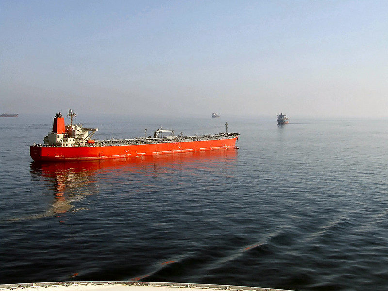 40 年前美國也護航過油輪，專家：是二戰後美國海軍最複雜的戰役