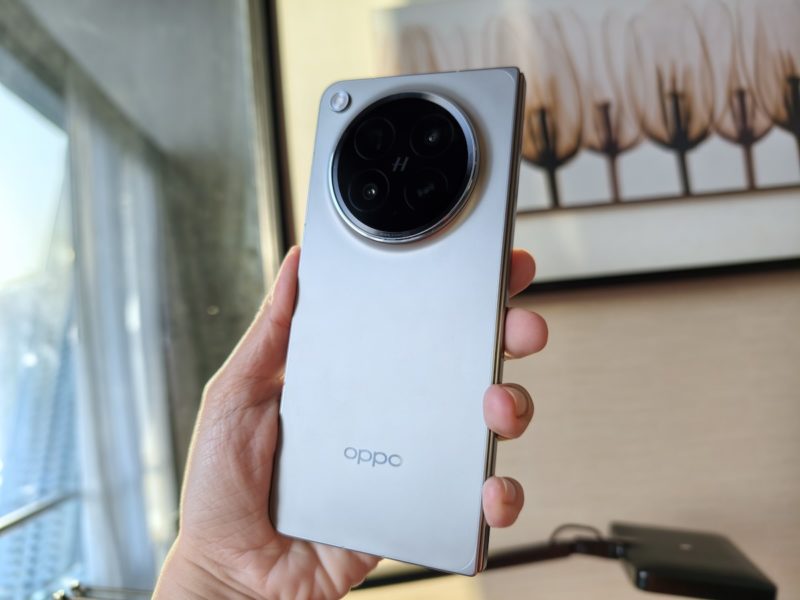 OPPO Find N6 亮相，摺痕更淺、6,000mAh 電池塞進輕薄機身