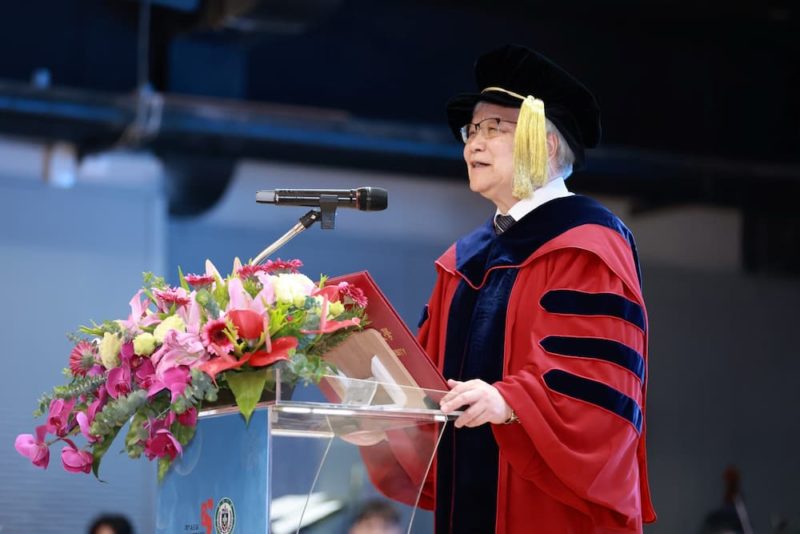 中國機器人跳來跳去「好看頭而已」！魏哲家：大腦 95% 台積電製造