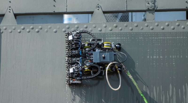 美國太平洋艦隊簽約使用人工智慧飛簷走壁機器人協助艦艇維護