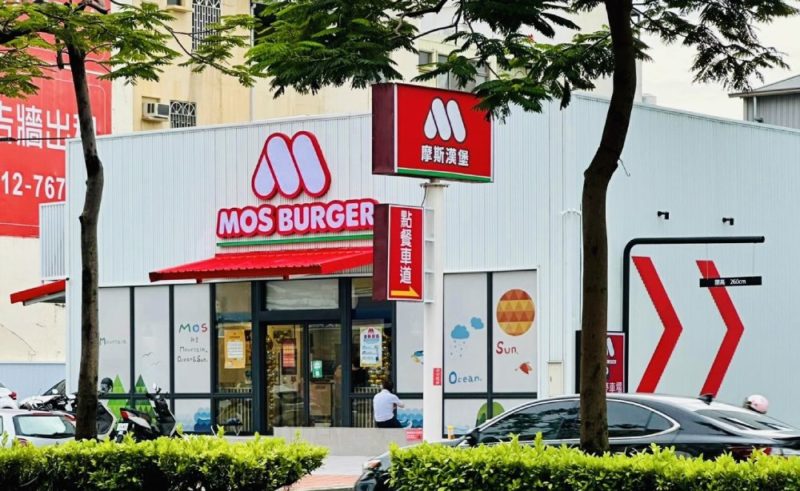 外送、App 訂單飆增反讓它本業虧損，摩斯要如何走出「定位迷航」？