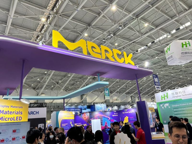 AI 光互連新路線？默克從新液晶材料著眼，找尋 CPO 供應鏈切入點