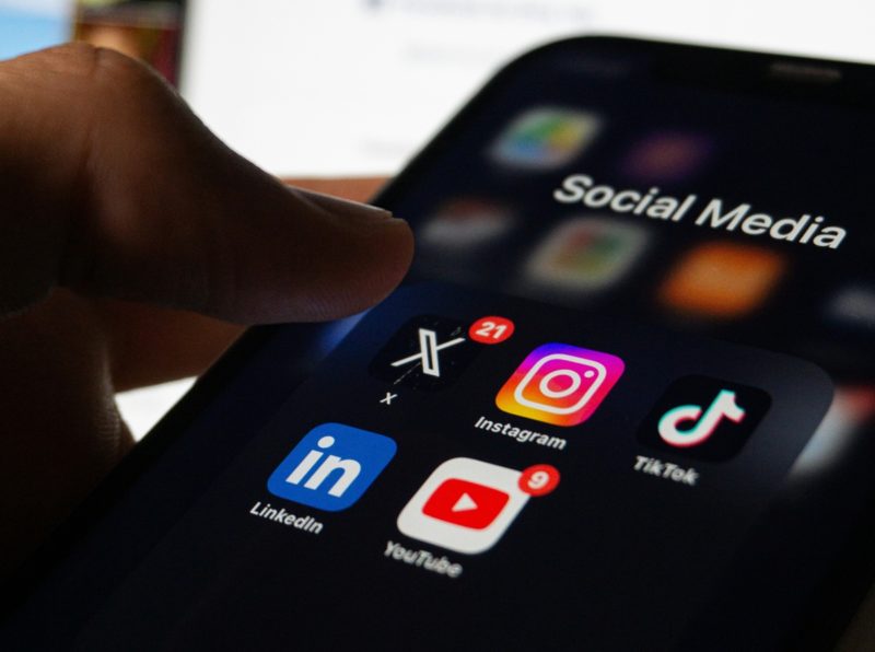 社群趨勢：AI 產製內容氾濫，真實感反而變珍貴