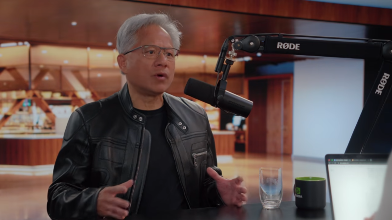 黃仁勳反駁出口管制：禁售晶片給中國是「輸家心態」，美國不該放棄全球第二大市場