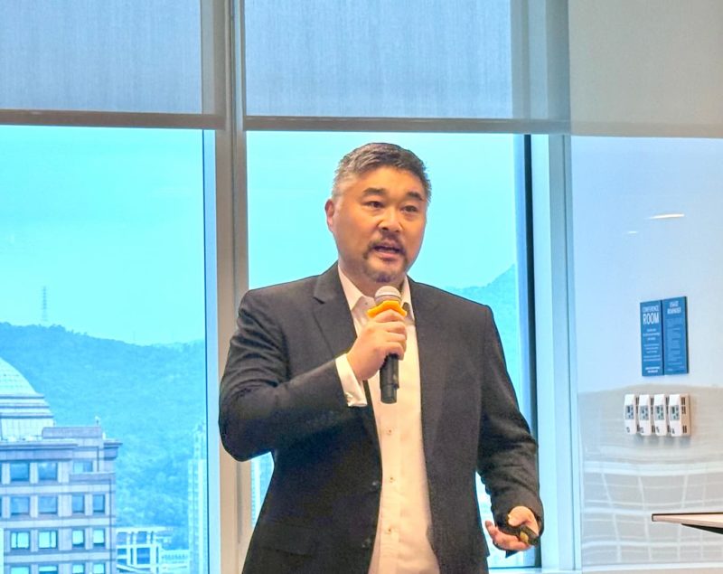 台股爆史上最大 1.4 兆天量震盪千點！專家解析背後「結構性改變」非泡沫