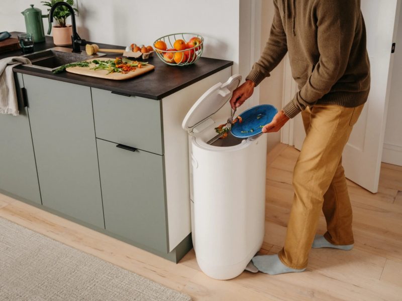 Google 攜手新創 Mill 打造 AI 智慧垃圾桶，導入 Gemini 模型精準打擊食物浪費