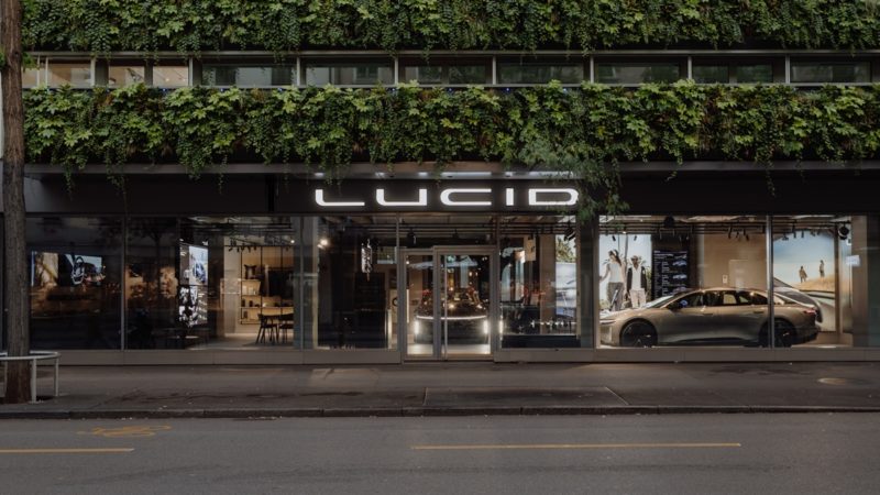 新創 EV 商 Lucid 迎管理層變動  暫撤回業績指引