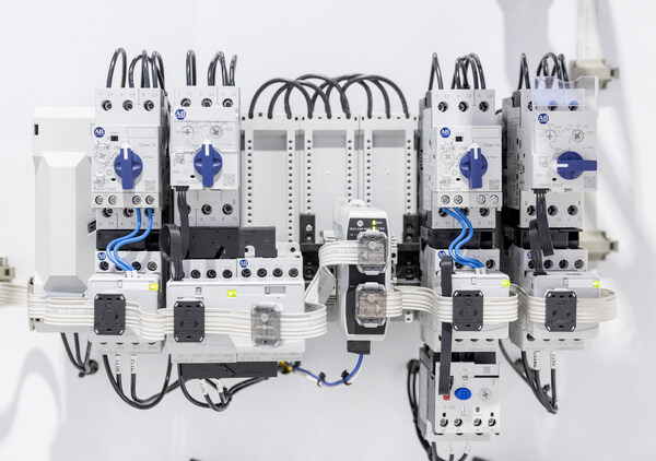 洛克威爾自動化推出全新馬達控制與電源連線，擴展 EtherNet/IP In-cabinet 解決方案應用