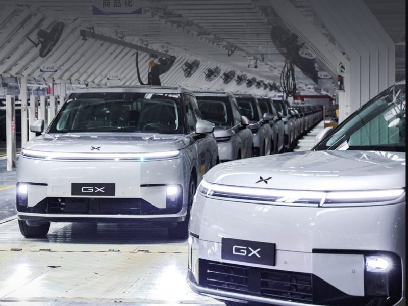 小鵬成為首家量產自駕計程車的中國車廠