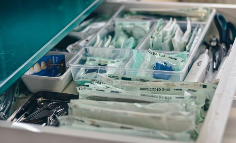 伊朗戰爭影響？FDA 示警部分醫療耗材短缺可能持續全年