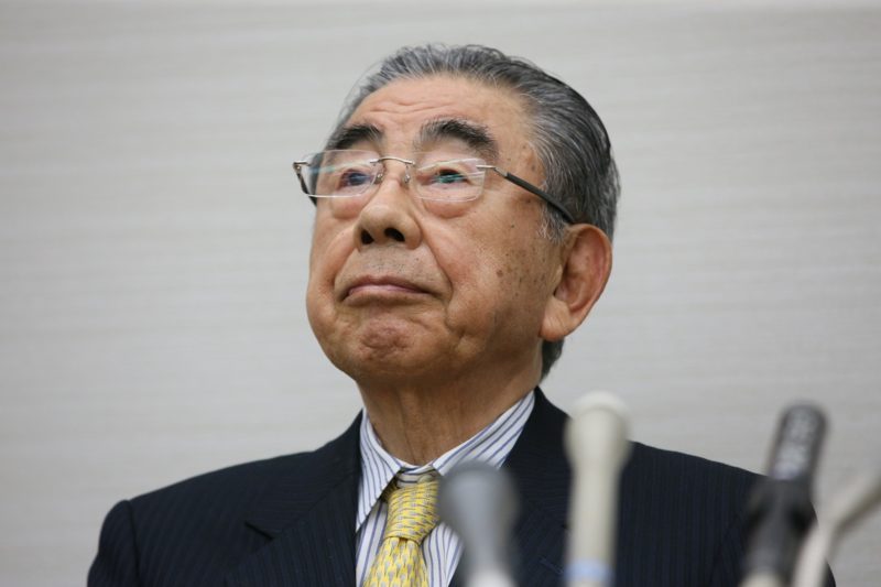 力排眾議催生日本超商，7-Eleven 前掌門人過世