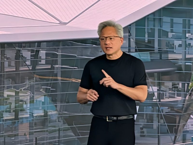 黃仁勳：輝達還有未公開驚喜新品，若有機會樂意投資台廠