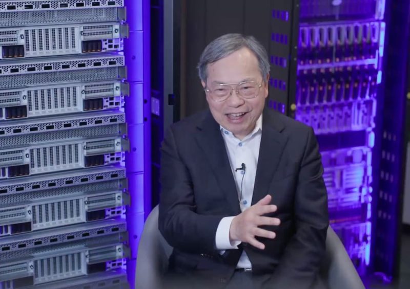 美超微布局 SMR 核能供電！梁見後：AI 發展不能以犧牲環境為代價