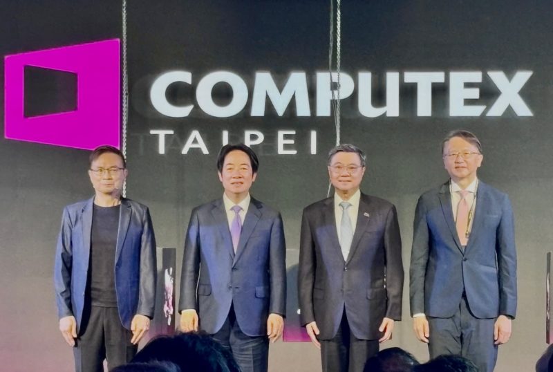 COMPUTEX 2026 登場！總統賴清德承諾發展 AI 穩定供電至 2032 年