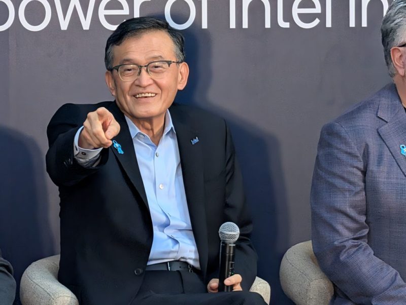 陳立武：英特爾三階段改革已初步完成，許多產品仍高度依賴台積電產能