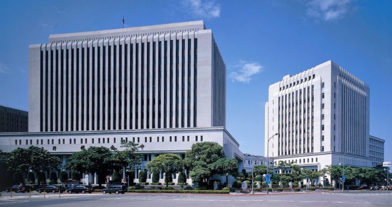 央行：AI 熱潮引發 K 型經濟，3 面向影響令利率工具受限