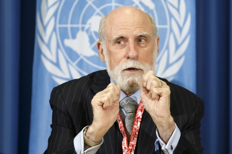 自然語言不是萬靈丹，網路之父 Vinton Cerf 退休前疾呼：AI 急需標準化協定