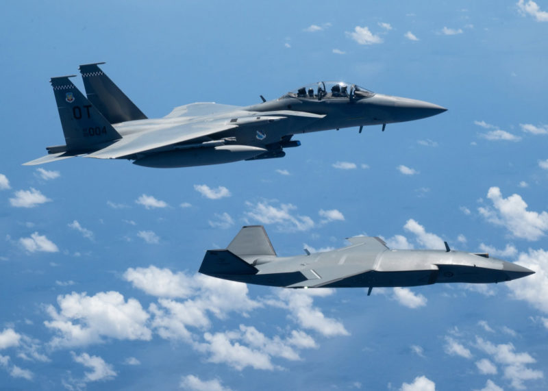 忠誠僚機成真，美軍 F-15EX 和 MQ-28 在印太軍演首度同框驗證人機協同