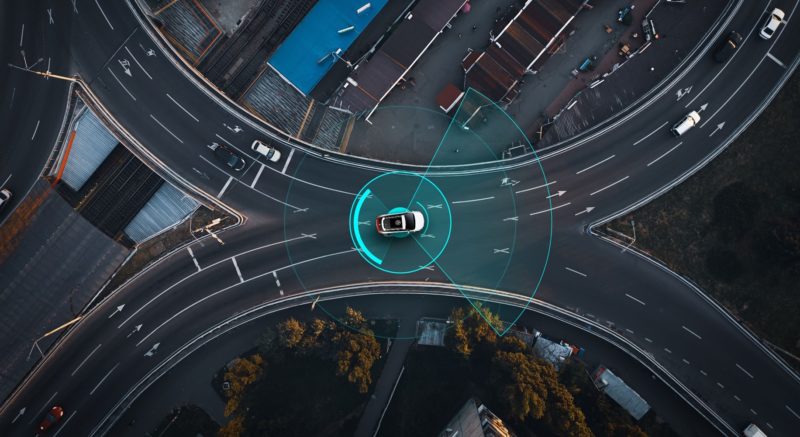 中國自駕計程車能否複製電動車攻占海外的成功經驗？