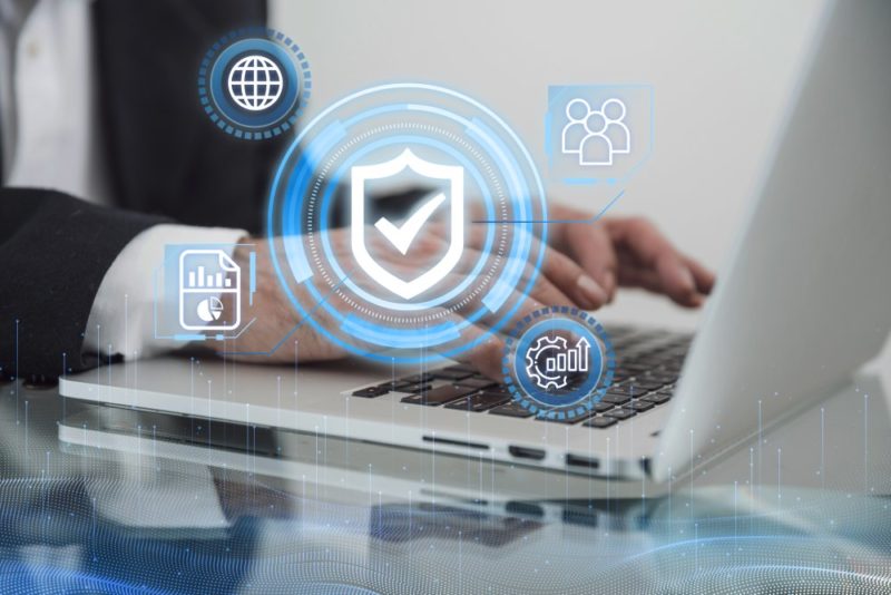 CrowdStrike 等資安股飆  IBM：客戶注意被資安分散