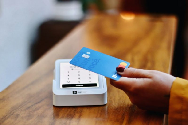 日本信用卡系統異常，超商、手機版 Suica 一度無法刷卡